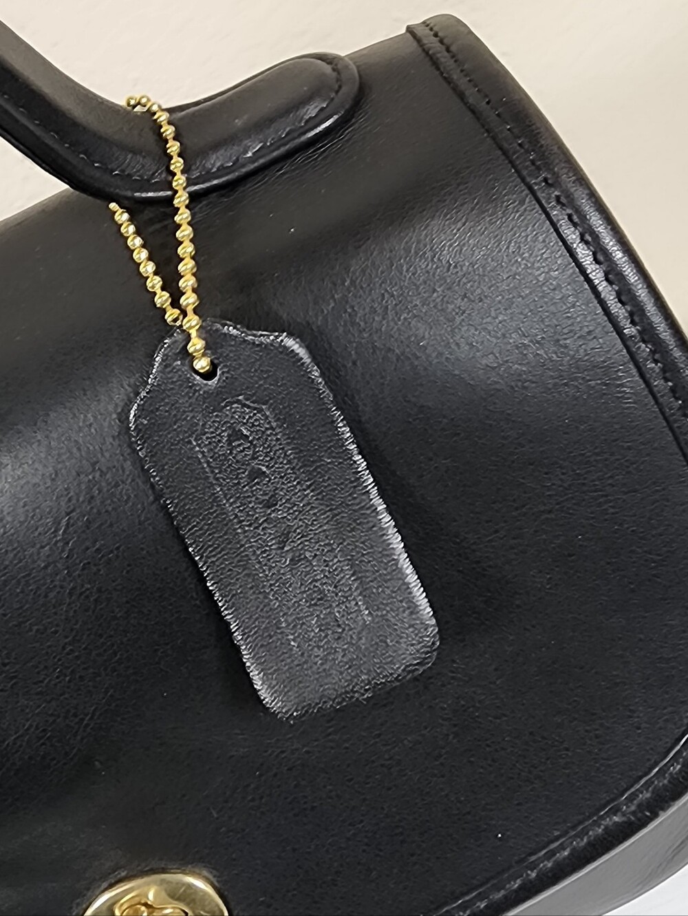 Vintage Coach Black Leather Manor Bag #9977 - Picture 5 of 15